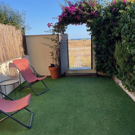 Beach Flat With Garden Castelldefels Dış mekan fotoğraf