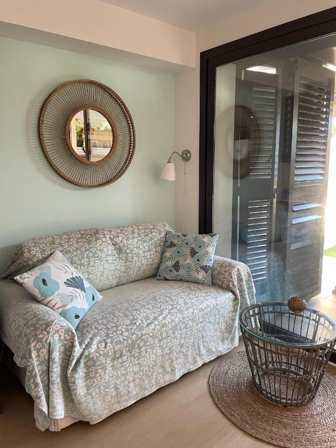 Beach Flat With Garden Castelldefels Dış mekan fotoğraf